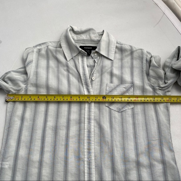 Express Y2K celadon green and gray pin stripes button down shirt - Picture 6 of 8